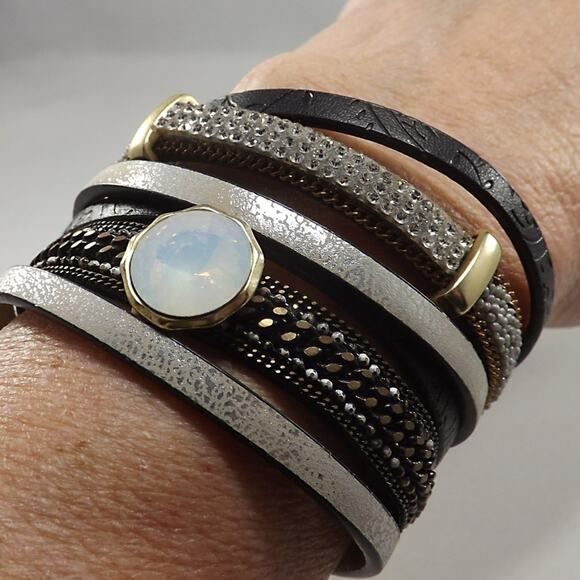 Black & Gold Leather Rhinestones Magnetic Bracelet, 7 1/2 Inch, Distressed Clasp - Picture 2 of 8